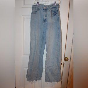 Light wash wide leg jeans size 32